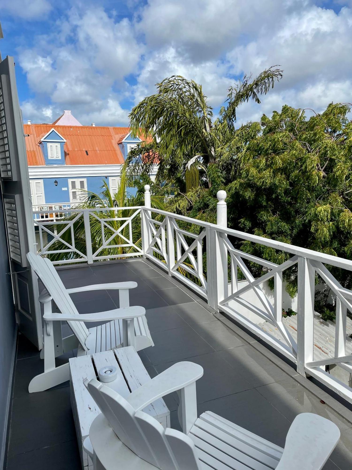 Saint Tropez Boutique Hotel Willemstad Rum bild